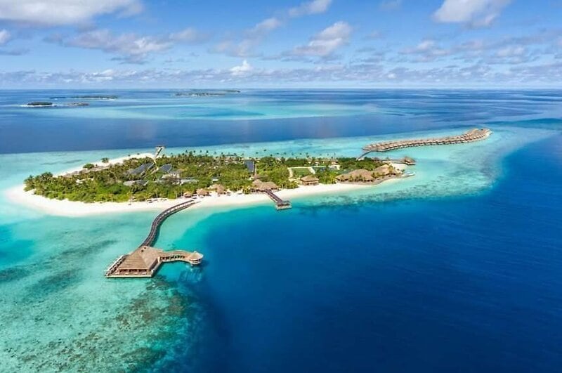 Hurawalhi Island Resort in Lhaviyani-Atoll